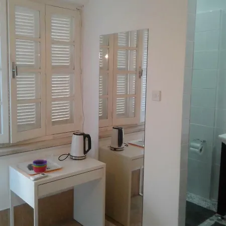 Sparrows Nest Apartamento *