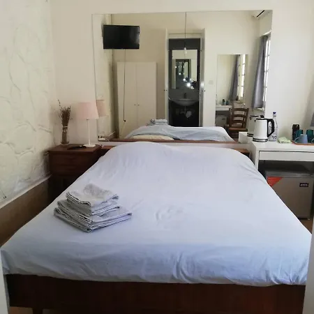 Sparrows Nest Apartamento *