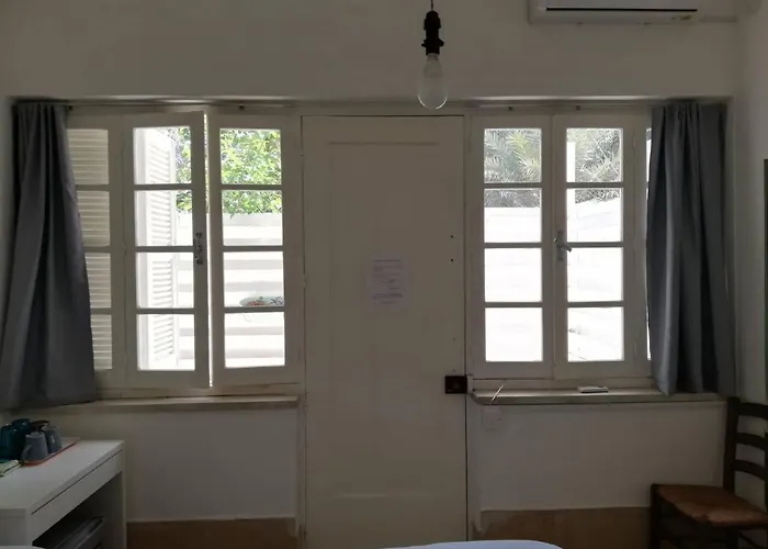 Апартаменты Sparrows Nest *